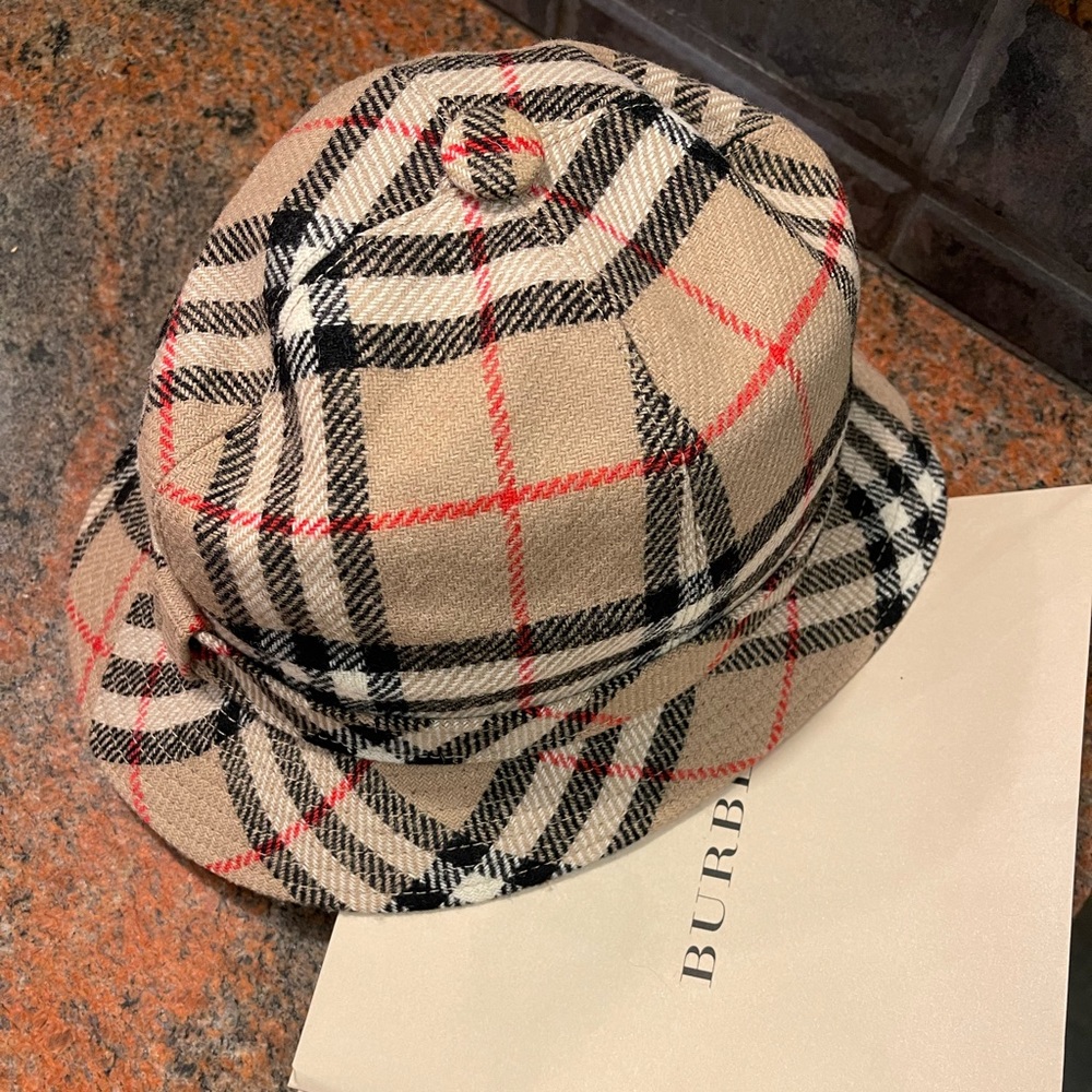 BURBERRY WOOL NOVA CHECK HAT